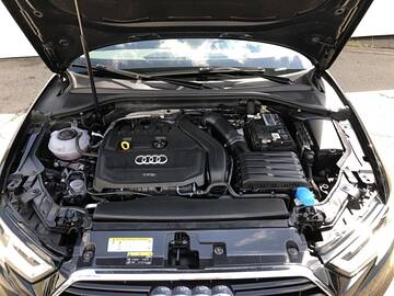 Audi A3 Sportback 35 TFSI S tronic sport Navi XENON