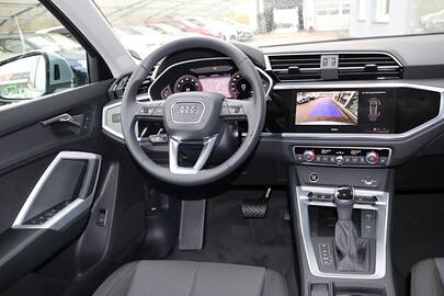 Audi Q3 35 TFSI S-Tronic advanced AHK Navi LED PDC